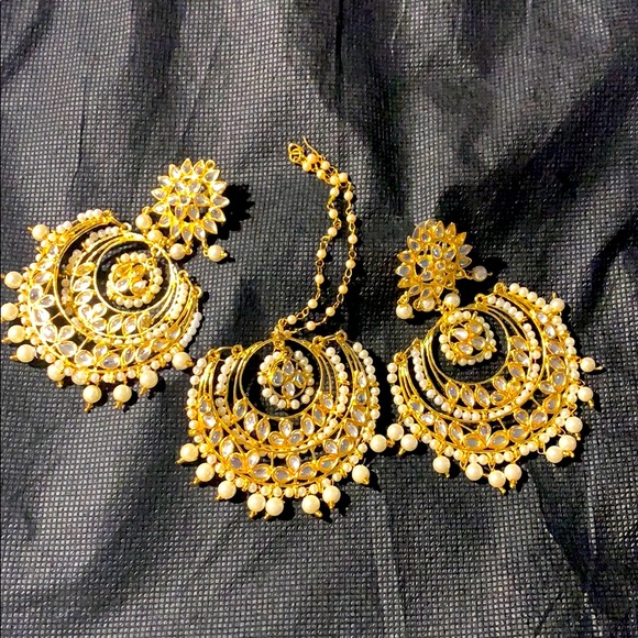 Earrings/tikka - Picture 3 of 3